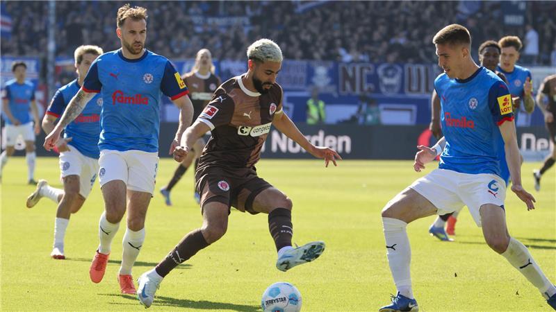 Vom BSV fast traumwandlerisch in die Bundesliga – Jetzt muss Elias Saad beißen Mit St. Pauli ist Elias Saad 2024 Meister in der 2. Bundesliga geworden. Nach einer erfolgreichen Erstligasaison wechselte der Hamburger nach Augsburg.
