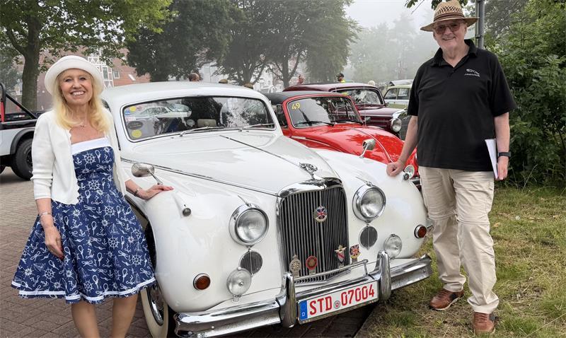 Mit Stil und Eleganz: Jaguar-Fans Uwe und Hannelore Albrecht aus Stade.