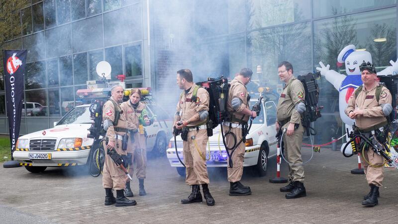 Mit Strahlenpistolen sorgen die deutschen Ghostbusters wieder für reichlich Wirbel in Apensen.