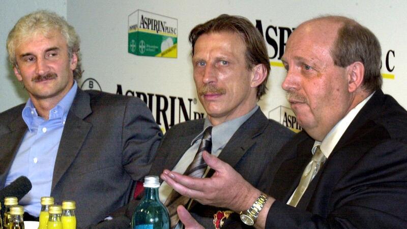 Mit Völler (l.) und Calmund (r.) prägte Daum bei Bayer Leverkusen eine Ära.