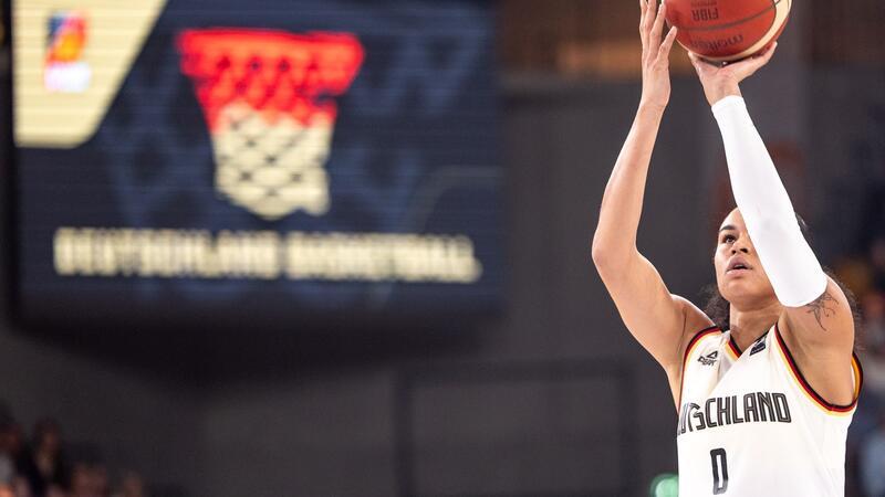 Deutsche Basketballerinnen schaffen Olympia-Qualifikation Mit dem Korbleger von Satou Sabally knapp eine Minute vor Spielende war das Paris-Ticket gesichert.