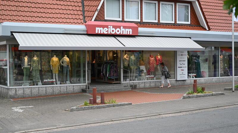 Mit dem Modehaus Meibohm hat Ahlerstedt als kleines Grundzentrum sogar ein Modegeschäft.