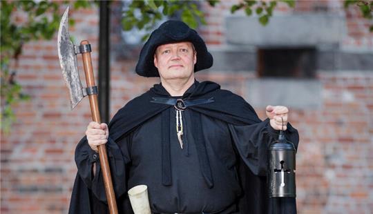 Mit dem Nachtwächter durch Buxtehude.