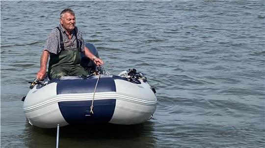 Mit dem Schlauchboot hat Horst Wittenberg schon einige besondere Fahrten unternommen. Wasser übt auf ihn eine magische Anziehungskraft aus.