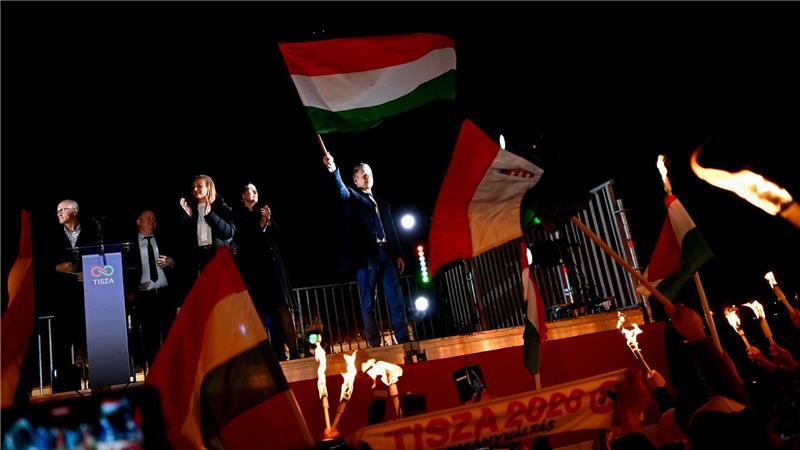 Mit dem Wahlsieg seiner Tisza-Partei beendet Peter Magyar die Ära des Langzeit-Herrschers Viktor Orban. 