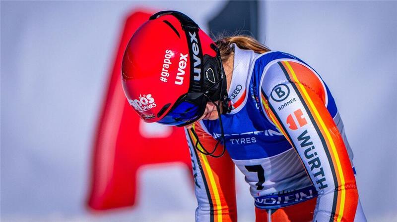 Mit den Kräften am Ende: Im Slalom wurde die angeschlagene Lena Dürr Achte.