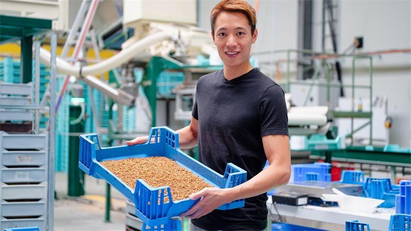 Mit der Idee, Insekten zur Lebensmittelproduktion zu züchten, hatte Gia Tien Ngo einst gegründet.