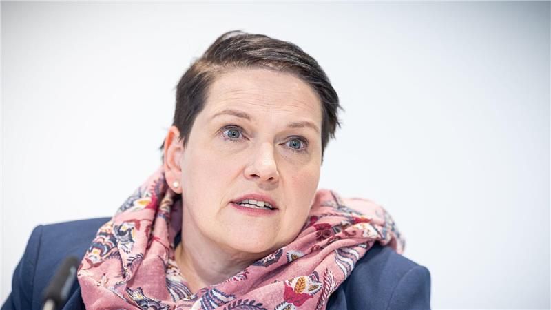 Landtag beschließt Iran-Resolution: „Dürfen nicht wegsehen“ Mit der Iran-Resolution soll nach Worten von Ministerin Walter eine klare Botschaft gesendet werden. (Archivbild)