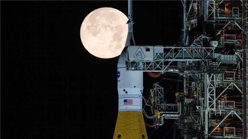 Mit der Mission „Artemis 2“ sollen vier Astronauten bald in Richtung Mond fliegen. (Archivbild)