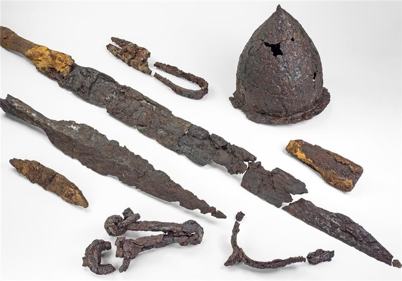 Mit diesen Waffen trat ein Altsachsen aus Hollenstedt seine Reise in das Jenseits an.