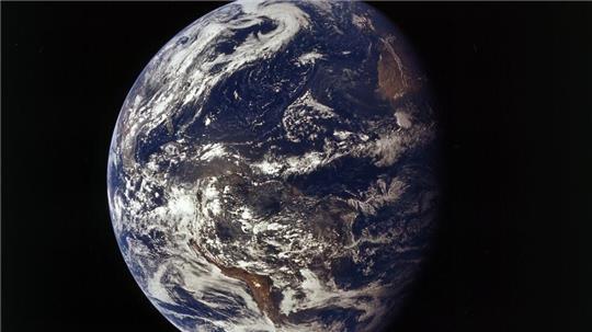 Mit eigenen Satelliten will der Freistaat nicht nur wichtige Bilder für Hochwasserprognosen oder Klimaveränderungen machen. Auch die digitale Souveränität des Freistaates soll damit verbessert werden. (Symbolbild)