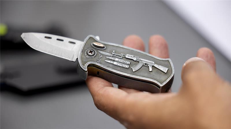 Mit einem Messer hat der Täter mehrfach auf sein Opfer eingestochen (Symbolbild).