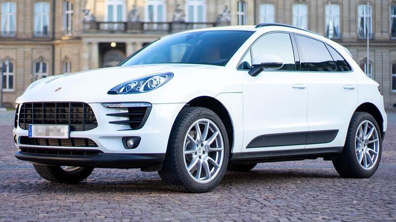 A1: Junger Porsche-Fahrer liefert sich Verfolgungsjagd mit der Polizei und verunglückt Mit einem Porsche Marcan ist ein junger Fahrer bei Elsdorf verunglückt. Zuvor hatte der Fahrer versucht, Polizisten anzufahren (Symbolbild).