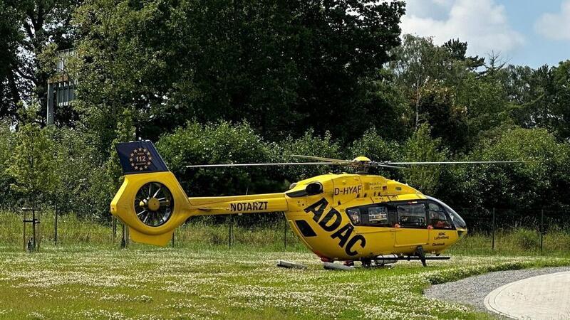 Motorradfahrer bei Unfall schwer verletzt – Rettungshubschrauber im Einsatz Mit einem Rettungshubschrauber wurde der Motorradfahrer ins Krankenhaus gebracht (Symbolbild).