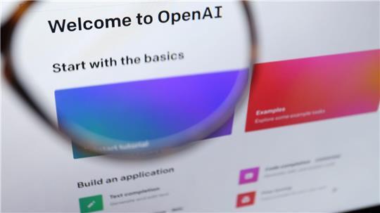 Mit einem eigenen Browser will OpenAI ChatGPT stärker bei der Nutzung von Websites etablieren. (Archivbild)