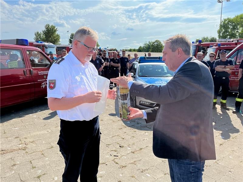 Mit einem fingierten Notruf wurde Jan Dohrmann zur Slipanlage auf dem Pionierübungsplatz in Grünendeich gelockt. Foto: Vasel