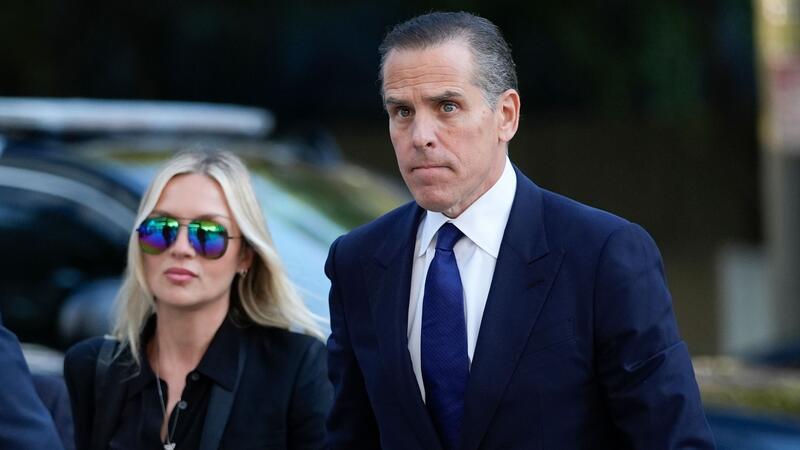 Mit einem überraschenden juristischen Vorstoß hat Hunter Biden versucht, den Steuer-Prozess gegen ihn in letzter Minute noch abzuwenden.
