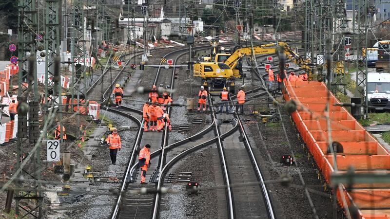 Einigungen im Vermittlungsausschuss Mit einer Reform des Bundesschienenwegeausbaugesetzes soll sich der Bund künftig direkt auch an Kosten der Unterhaltung und Instandhaltung des Schienennetzes beteiligen können - und nicht nur an Bauprojekten.
