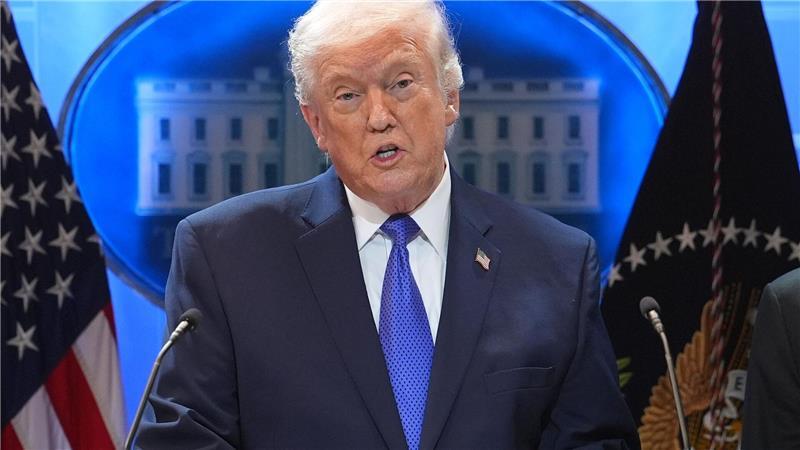 Mit einer offiziellen Reaktion lässt der US-Präsident zunächst auf sich warten.