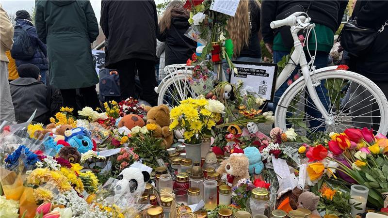 Mit einer weiteren Mahnwache will der Fahrradclub ADFC am Sonntag an den zweiten innerhalb von nur zwei Tagen bei einem Lkw-Unfall getöteten Radfahrer erinnern. (Archivbild)
