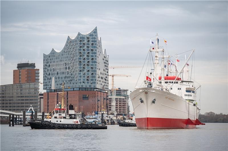Mit frischem Schiffs-TÜV ist die "Cap San Diego" nach Hamburg zurückgekehrt. Foto: Reinhardt/dpa