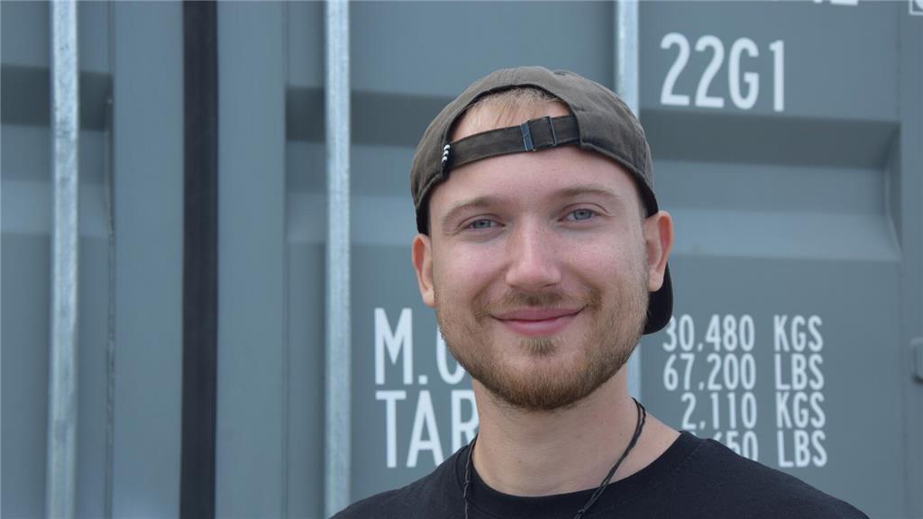 "Mit geht es fantastisch, weil ich meine Geburtstagsparty mit dem Container Rave...