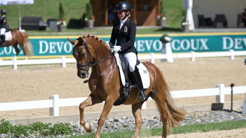 Mit ihrem Pony Dobbi Dobbsen wurde Lilly von Helldorff in den Bundeskader der Ponyreiter berufen.Foto: Tia Sander