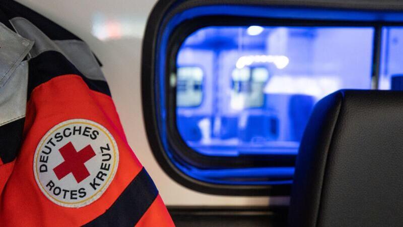 Junge (11) tot – Stader Staatsanwalt ermittelt gegen Busfahrer Mit lebensgefährlichen Verletzungen wurde das Kind ins Krankenhaus gebracht.