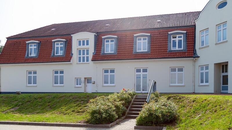 Mit rund 600 Quadratmetern Fläche in diesem denkmalgeschützten Gebäude ist die Praxis „Kinderarzt Cuxland“ die größte Kinderarztpraxis im Kreis Cuxhaven.