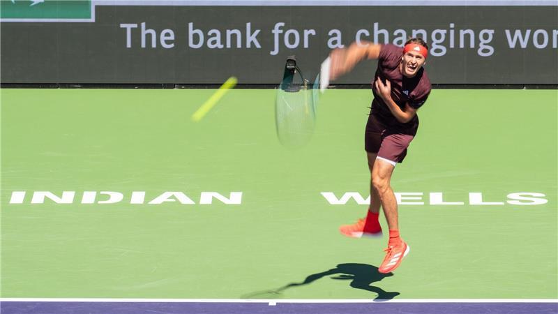 Mit seinem Aufschlagspiel ist Zverev nicht zufrieden.