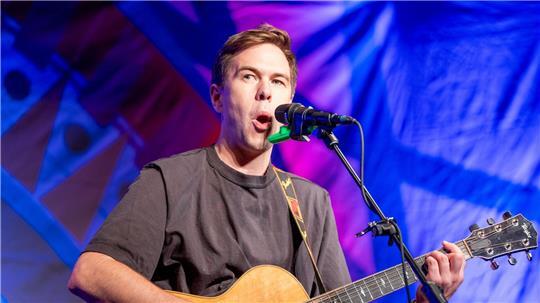 Mit seinem Ohrwurm „Wackelkontakt“ schaffte es Oimara an die Spitze der Single-Jahrescharts. (Archivbild)