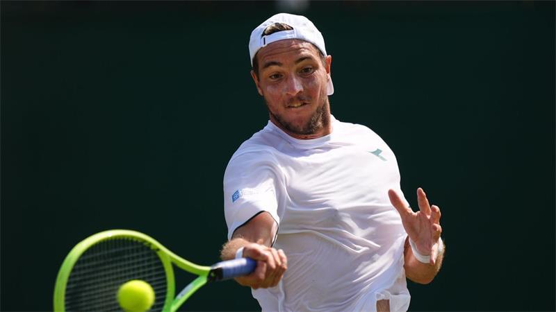 „Wahnsinn“ - Furioser Struff feiert Achtelfinal-Premiere Mit seinem offensiven Spiel besiegte Jan-Lennard Struff den Top-Ten-Spieler Daniil Medwedew.