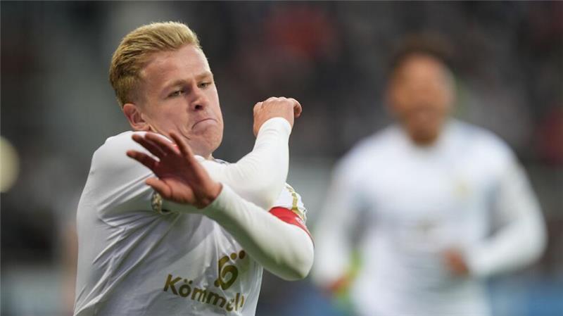 St.-Pauli-Trainer Blessin: „Muss mich zusammenreißen“ Mit seinem vierten Saisontor brachte Jonathan Burkardt die Mainzer in Führung. Später traf er noch einmal.