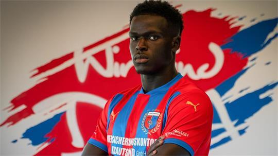 Mit seinen 1,94 Metern Körpergröße soll Neuzugang Muhammad Dahaba in der Defensive für Stabilität sorgen.