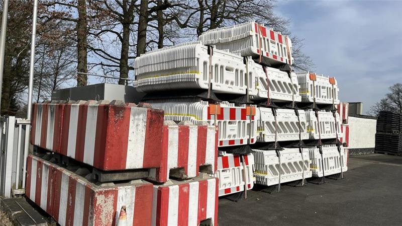 Mit solchem Material sichert Dammann Absperrungen vieler großer Sportveranstaltungen.