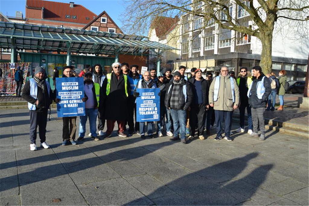 Mitglieder der muslimischen Ahmadiyya Gemeinde waren als Ordner eingesetzt.