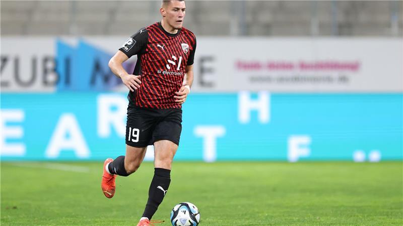 Kiel verpflichtet Bosnier Cvjetinovic aus Ingolstadt Mladen Cvjetinovic wechselt zu Holstein Kiel.