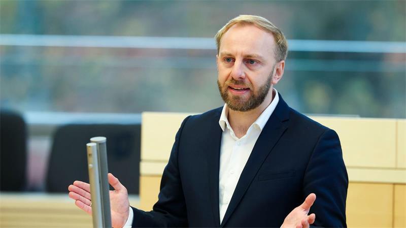 „Mobilität ist Daseinsvorsorge“, sagte der SPD-Abgeordnete Niclas Dürbrook. (Archivbild)