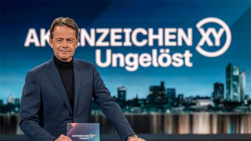 Moderator Rudi Cerne wird am Mittwoch den Fall des Tötungsdeliktes in Glückstadt bei der ZDF-Sendung „Aktenzeichen XY … ungelöst“ vorstellen. (Archivbild)