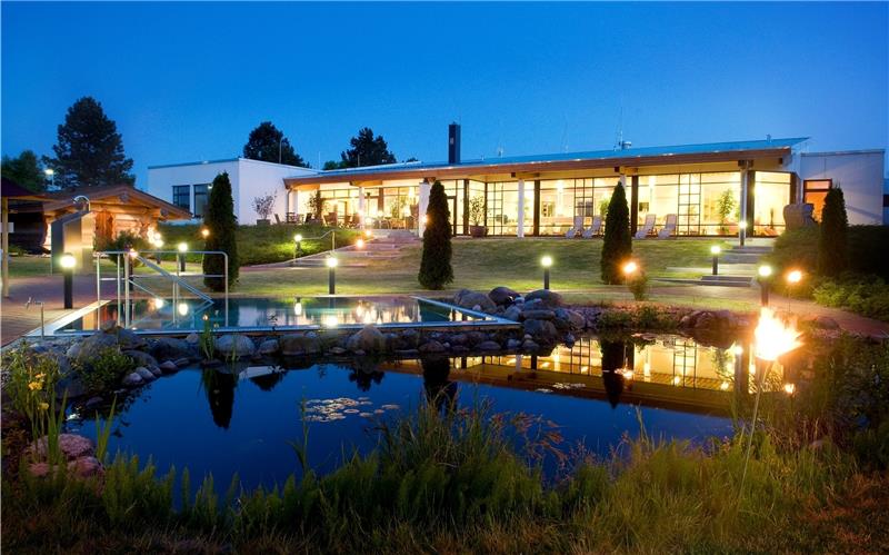 Moderner, größer, schöner: Aus dem 1975 gebauten Hallenbad ist durch den Umbau ein zeitgemäßes Freizeit- und Gesundheitsresort entstanden. Foto Anna Mutter