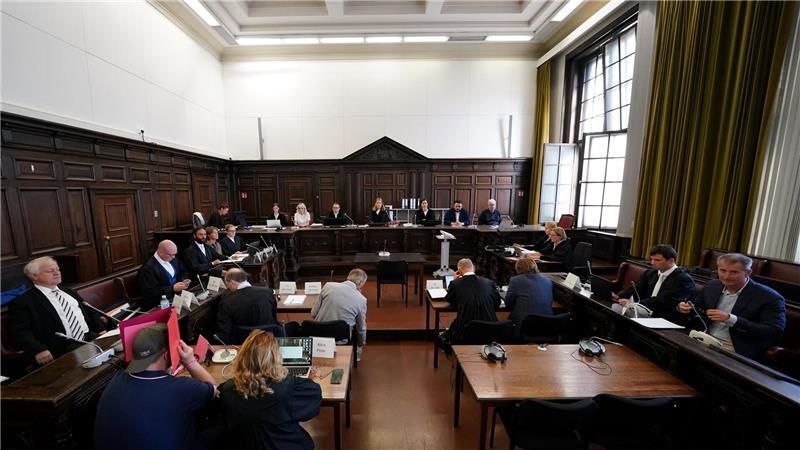 Patriarch alter Schule – Steakhaus-König Eugen Block wird 85 Möglicherweise muss Eugen Block auf dem Zeugenstuhl im Gerichtssaal Platz nehmen. (Archivbild)