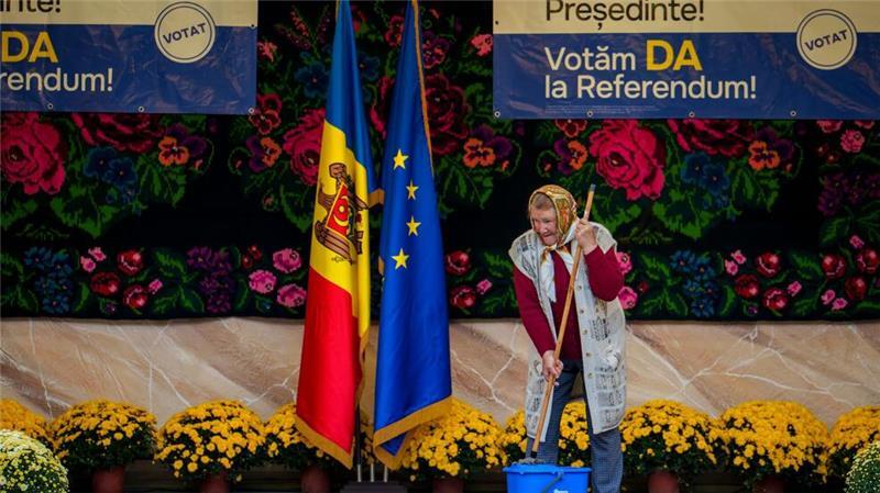 Wahl in Moldau für Präsidentenamt und EU-Kurs gestartet Moldau ist wie die Ukraine EU-Beitrittskandidat.