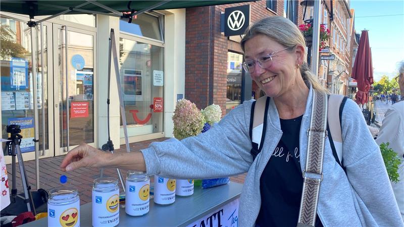 Monika Herkt ist glücklich in Buxtehude.