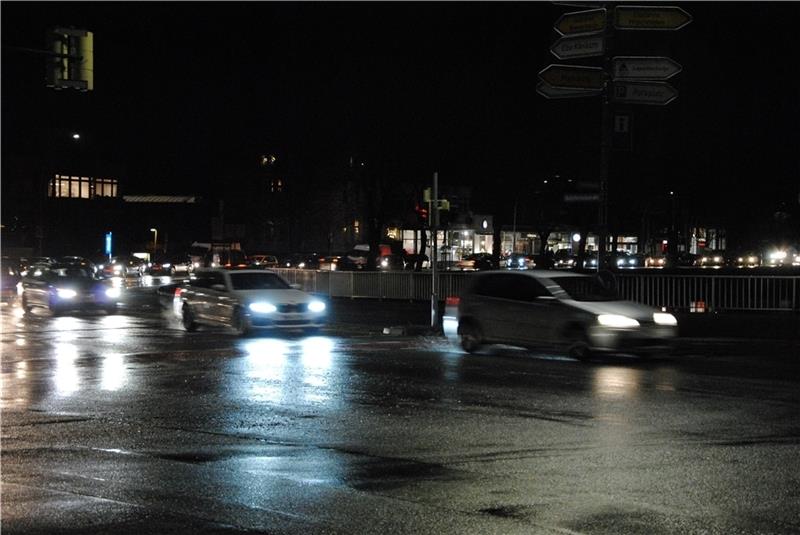 Morgens, mittags, abends. In der Schiffertorsstraße staut sich der Verkehr mehrmals am Tag. Wenn es schlecht läuft, sogar bis zum Kreisel an der Bremervörder/Glückstädter Straße. Foto: Stief