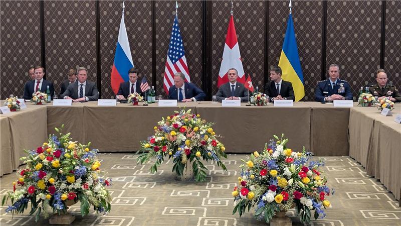 Moskau und Kiew tauschen nach Angaben des russischen Chefunterhändlers Wladimir Medinski Hunderte Kriegsgefangene im Rahmen von Vereinbarungen aus, die bei den jüngsten Verhandlungen in Genf erzielt wurden. (Archivbild)