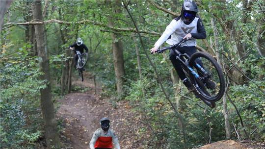 Mountainbiker sollen in der Wingst einen Trail erhalten. Doch das passt nicht jedem.