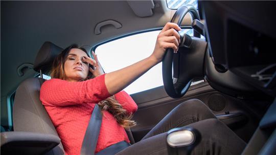 Müdigkeit? Schwindel? Bestimmte Medikament können die Fahrsicherheit beeinträchtigen (Symbolbild).