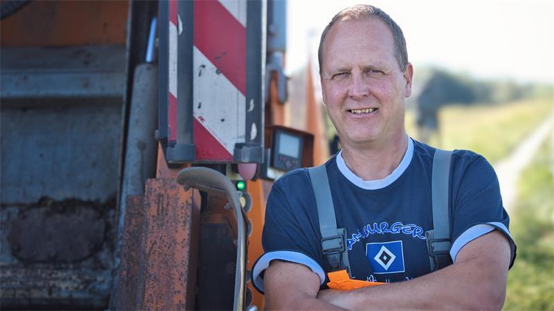 Müllwerker Bernd Heinsohn arbeitet seit 33 Jahren bei Karl Meyer