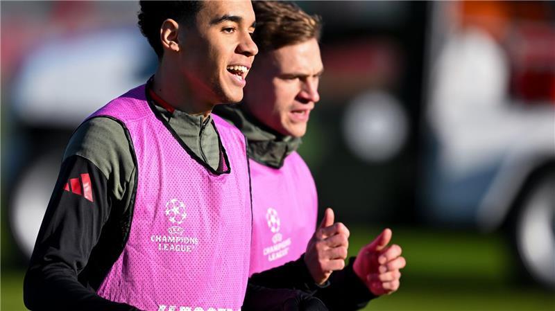 Musiala (l.) und Kimmich kennen sich schon lange. (Archivbild)