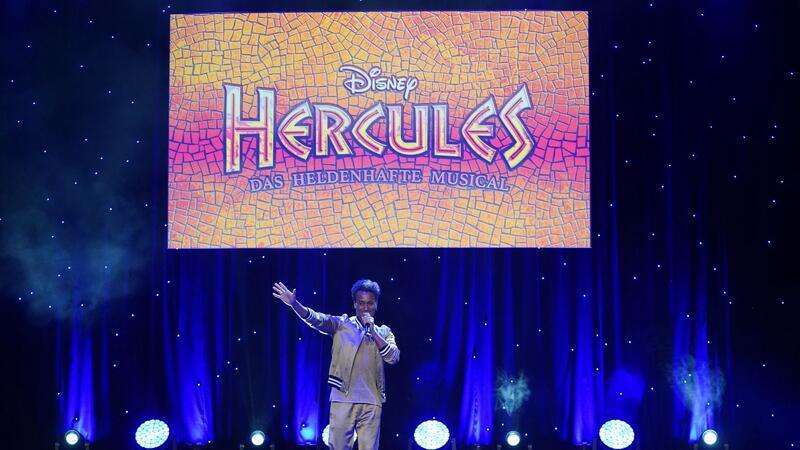 Cast für Disney-Musical „Hercules“ steht: Weltpremiere Musical-Darsteller Benet Monteiro als Hercules singt während der Pressevorstellung.